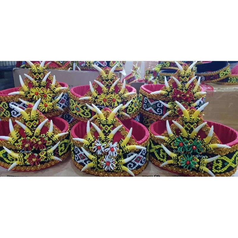 Mahkota Taring Dayak